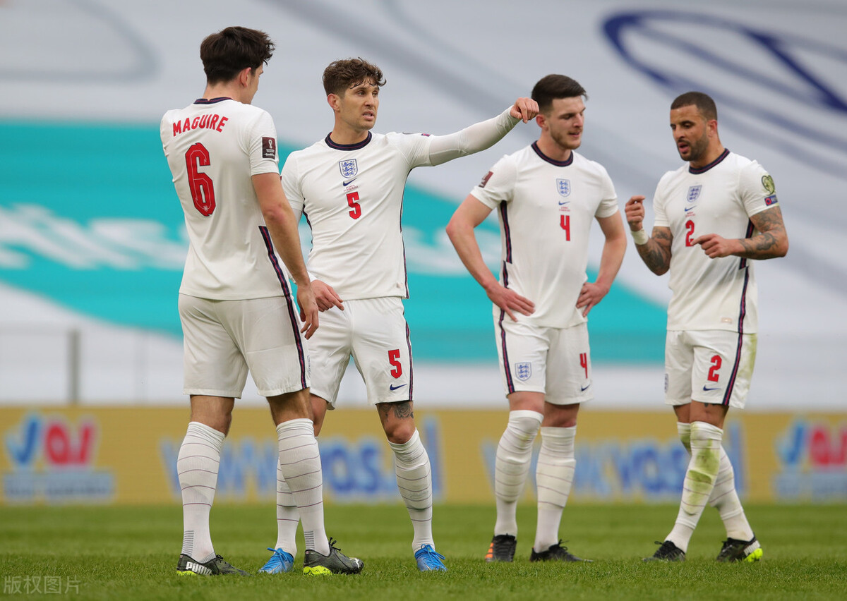 包含葡超赛程吃紧，广东宏远今晚豪取连胜，悬念犹存，团队化学反应显著的词条